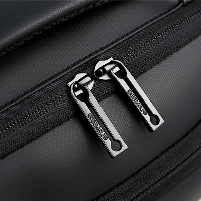 Le sac à dos de BSCI d'affaires de voyage de sac à dos d'ordinateur portable des hommes noirs d'adolescent avec le chargeur