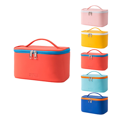 Unité centrale portative accrochant le sac accrochant imperméable mignon d'article de toilette de sacs de dame cosmétiques