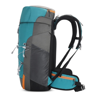 Sac à dos de hausse tactique militaire de 1,8 pouces sac à dos extérieur imperméable de voyage de 50 litres