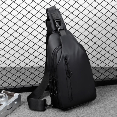 Croix imperméable d'OIN - sac de coffre de la bride d'hommes de sac de bride de corps avec le remplissage d'USB