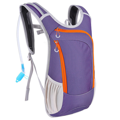 sac à dos unique de l'eau courante 2L faisant un cycle augmentant le sac à dos avec la vessie de l'eau